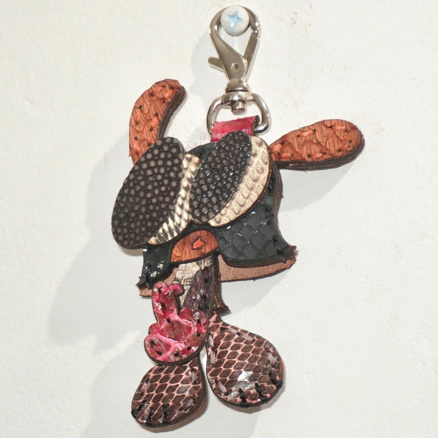 LEATHER KEYCHAIN "FINGER" - PYTHON