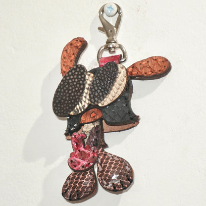LEATHER KEYCHAIN "FINGER" - PYTHON