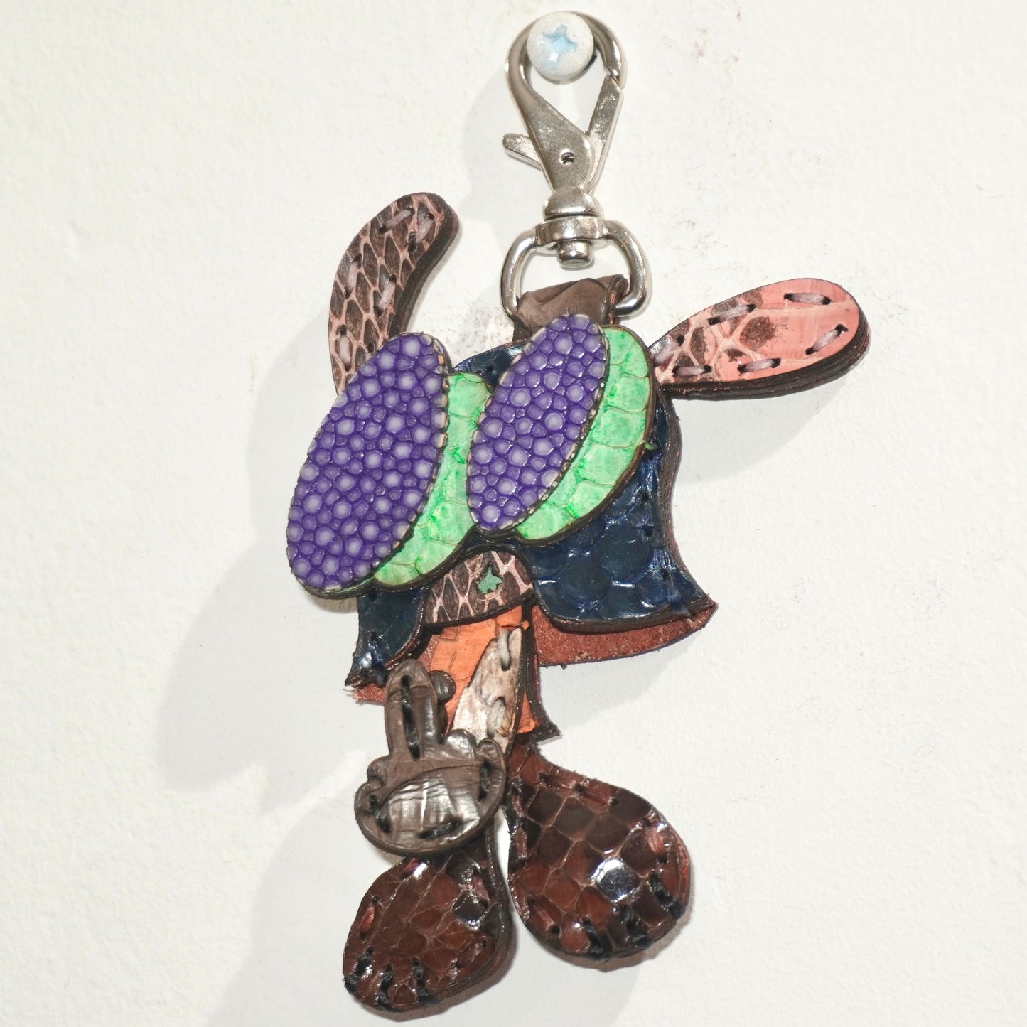 LEATHER KEYCHAIN "FINGER" - PYTHON