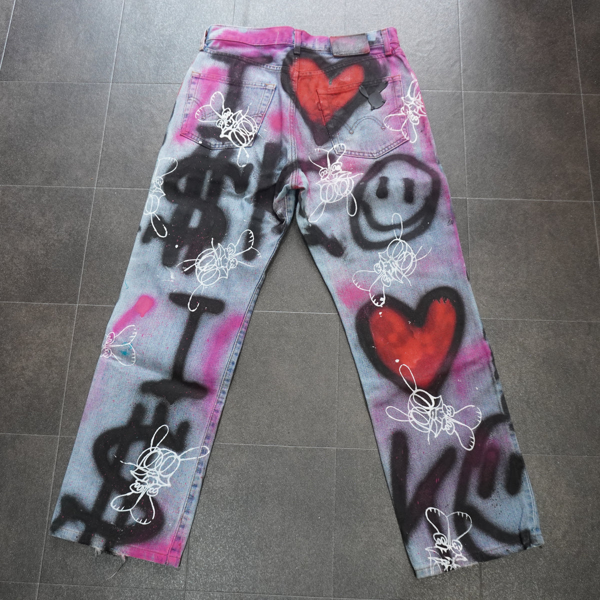 SKOLOCT SPRAY PAINTED JEANS-32