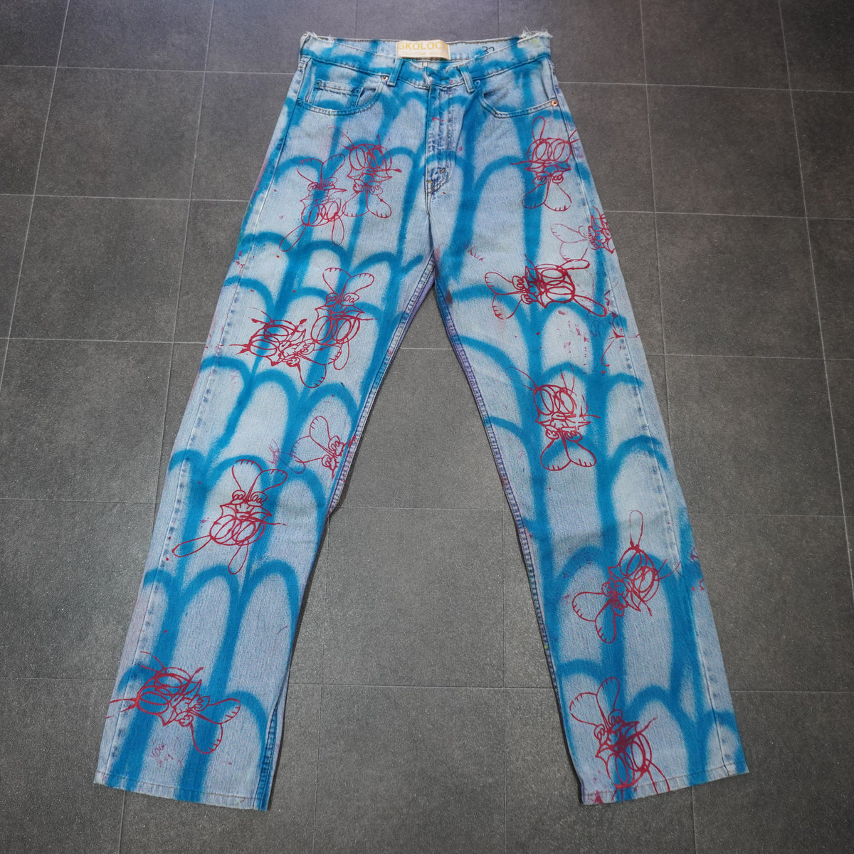 SKOLOCT SPRAY PAINTED JEANS-33