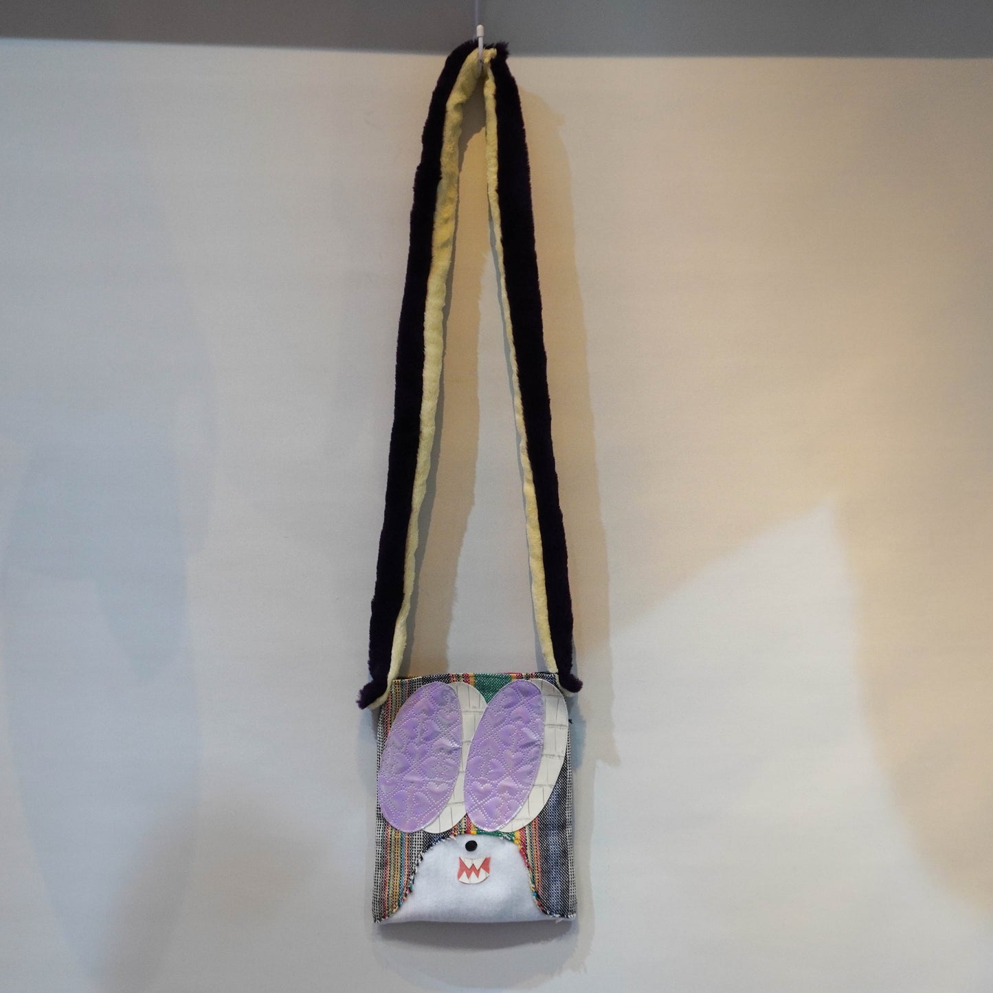 SKO FACE MESSENGER BAG