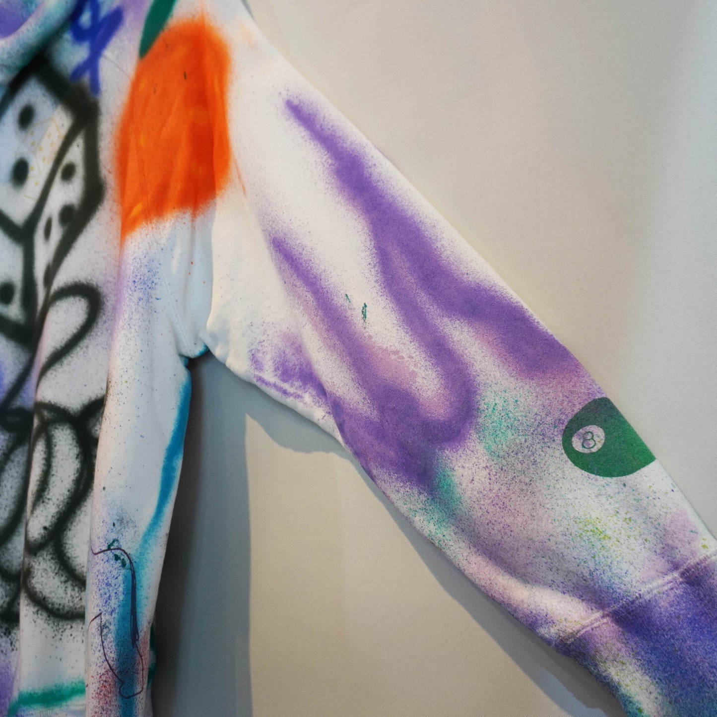 SKOLOCT SPRAY PAINTED REWORKED HOODIE (M)