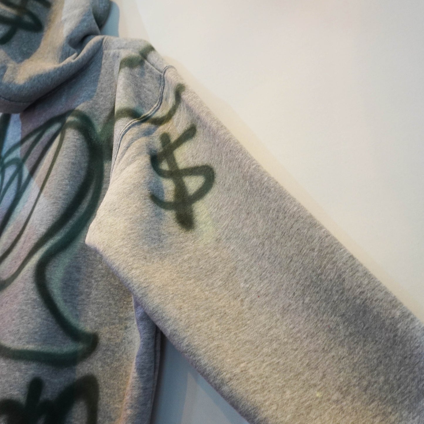 SKO STATES SPRAY PAINT REMAKE HOODIE (XXL)