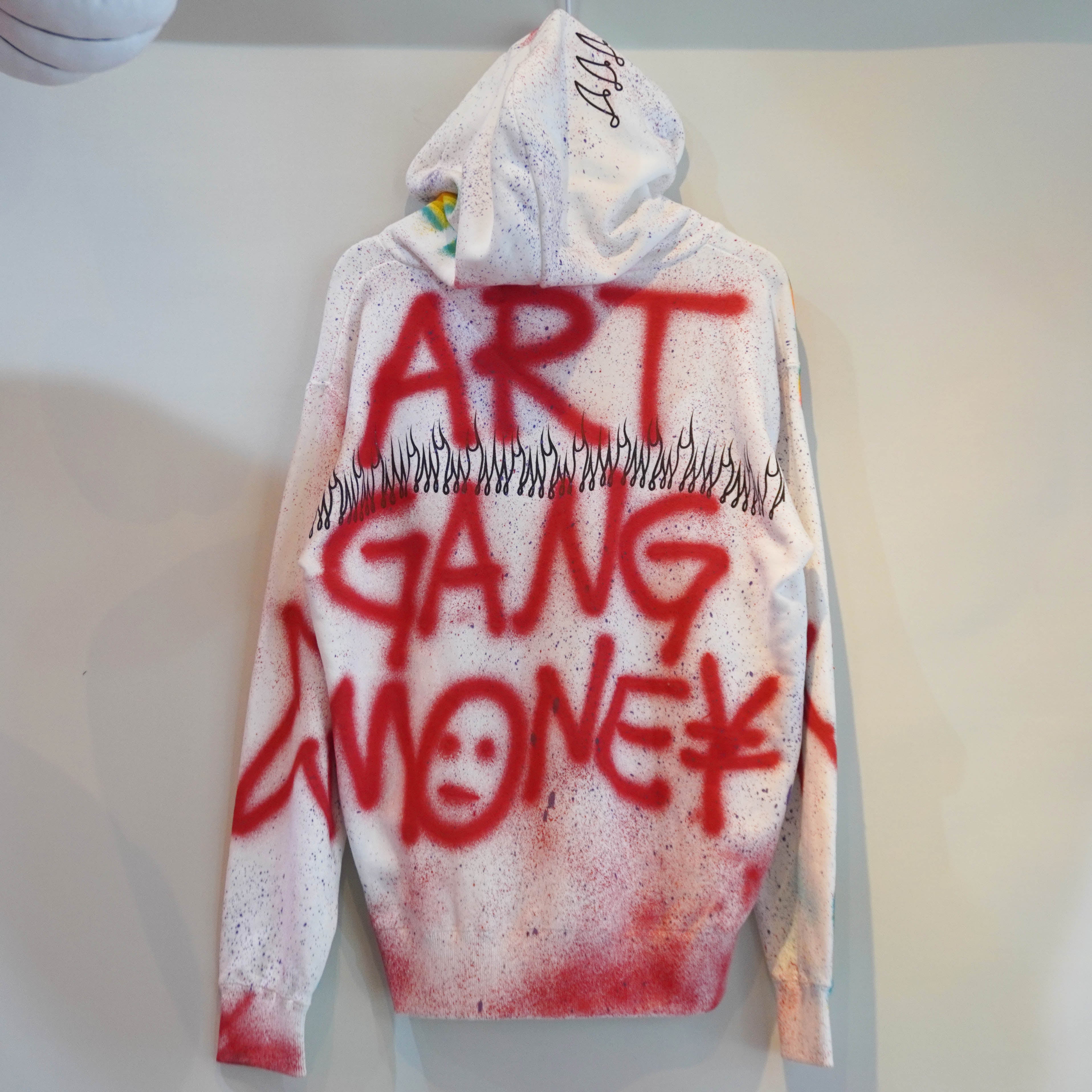 SKOLOCT SPRAY PAINTED REWORKED HOODIE (L) – Skoloct Store