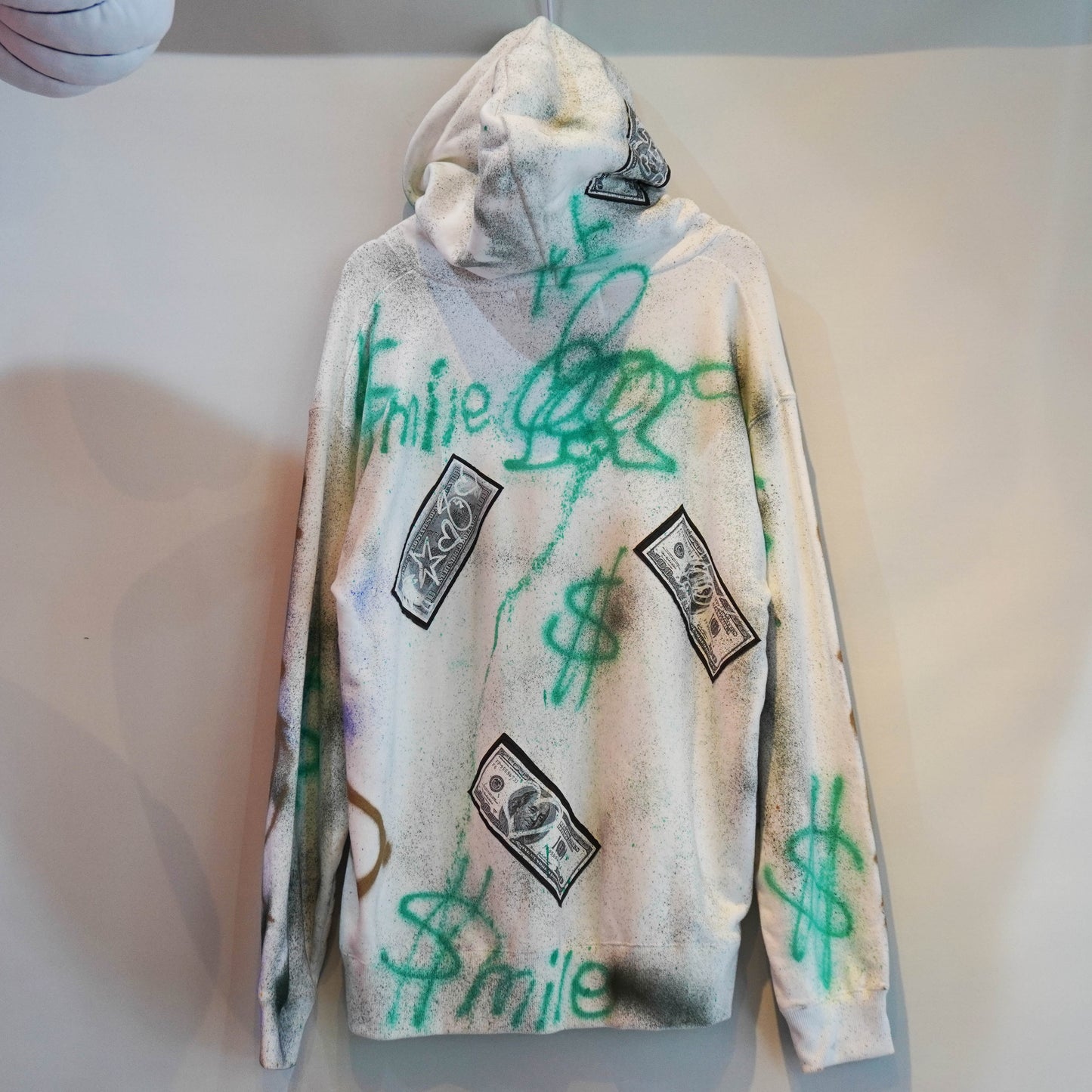 SMONES SPRAY PAINTED REWORKED HOODIE (XXL)