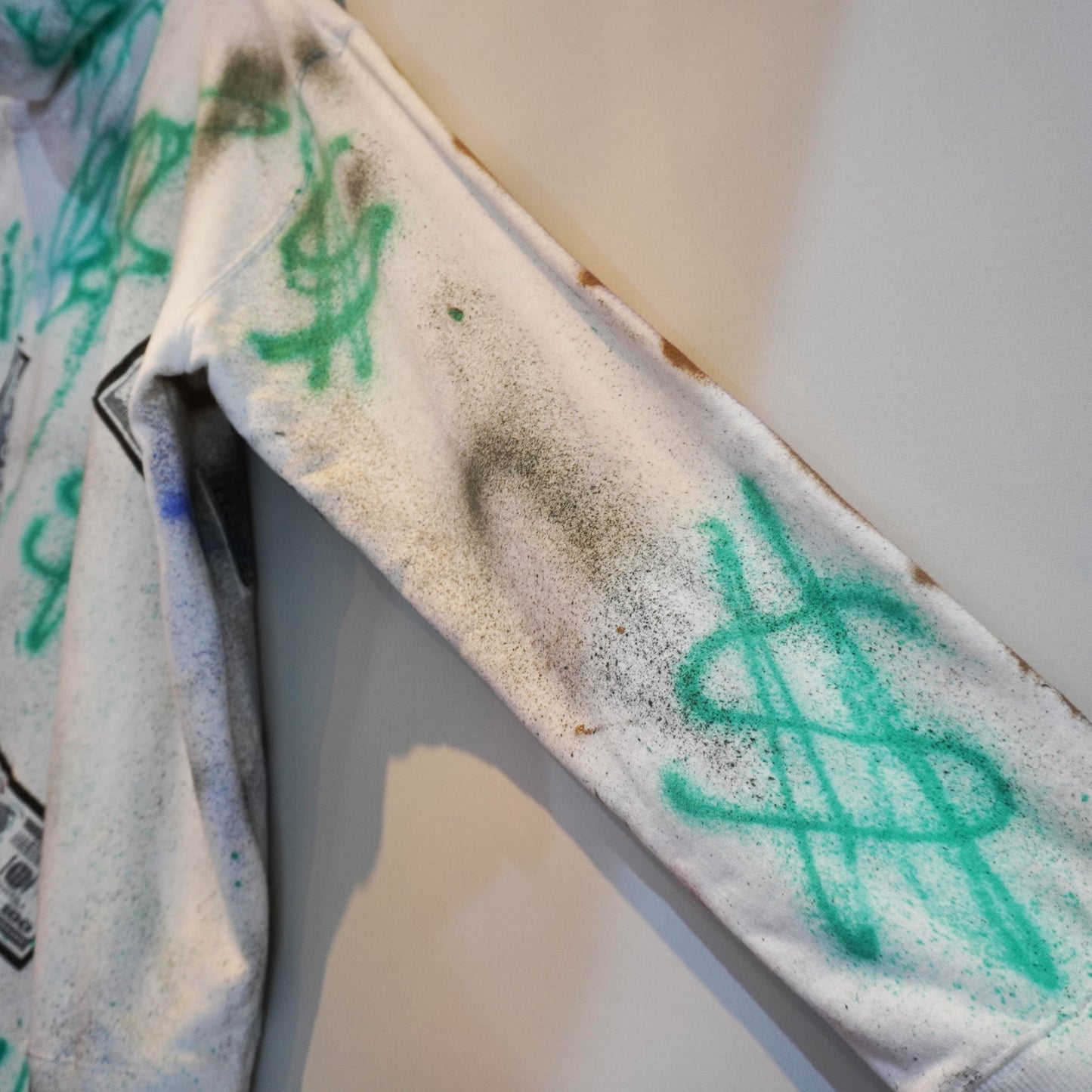 SMONES SPRAY PAINTED REWORKED HOODIE (XXL)