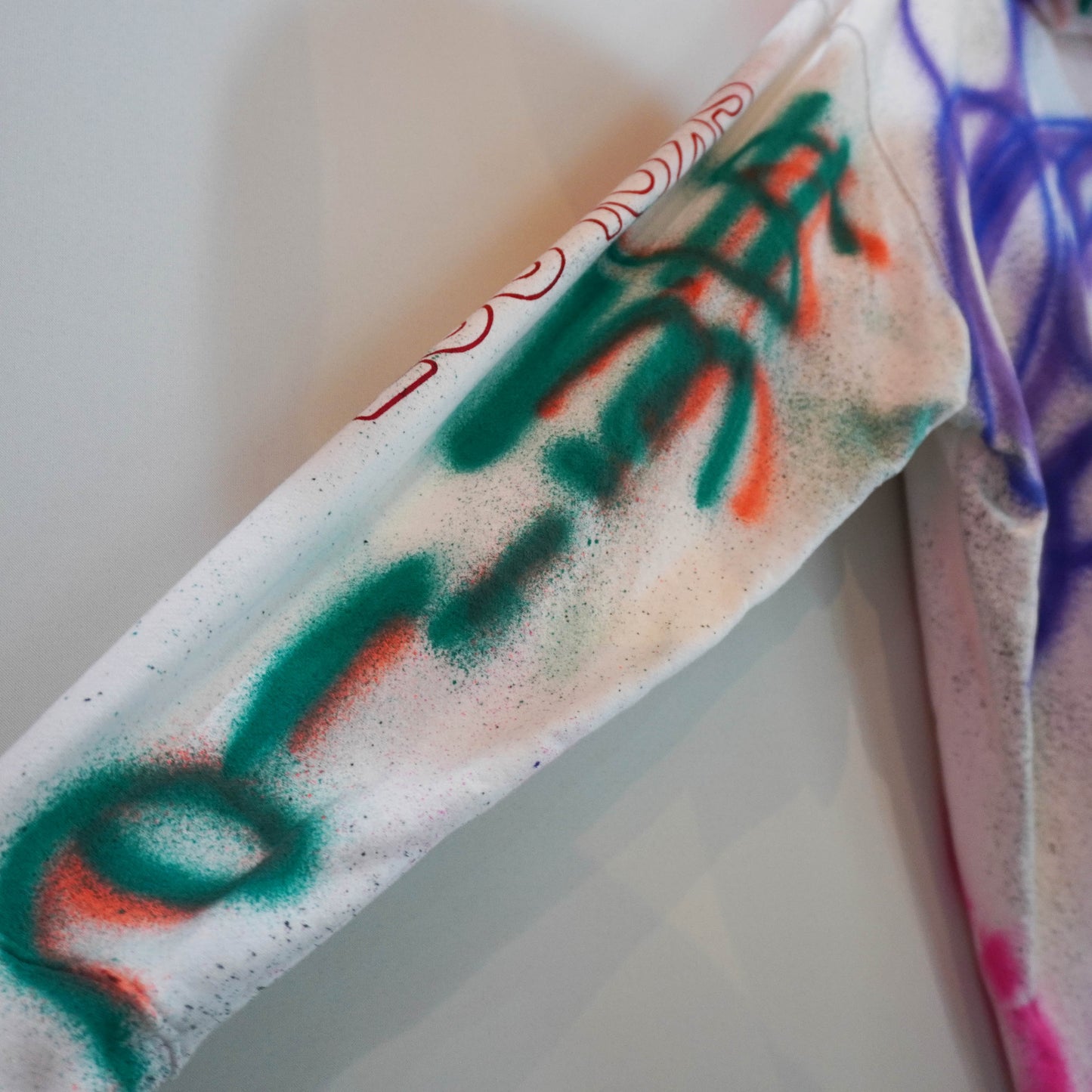 SKO SKO SPRAY PAINTED REWORKED HOODIE (XXL)