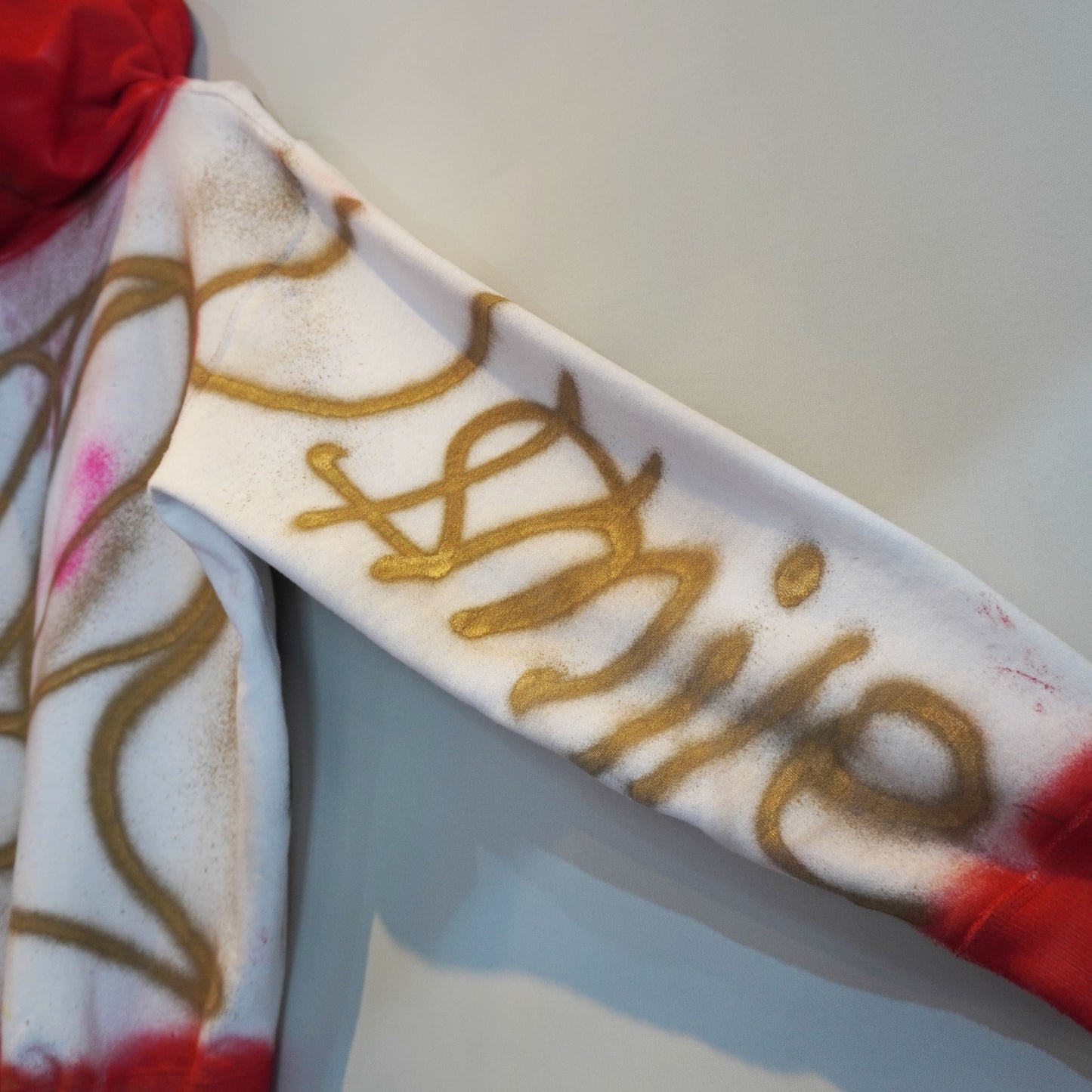 SKOLOCT SPRAY PAINTED ZIP HOODIE (XL)