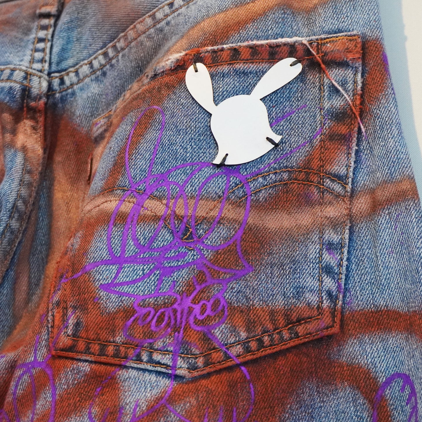 SKOLOCT SPRAY PAINTED JEANS - 30