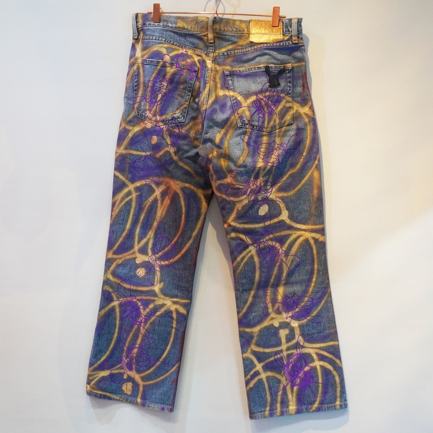 SKOLOCT SPRAY PAINTED JEANS - 34