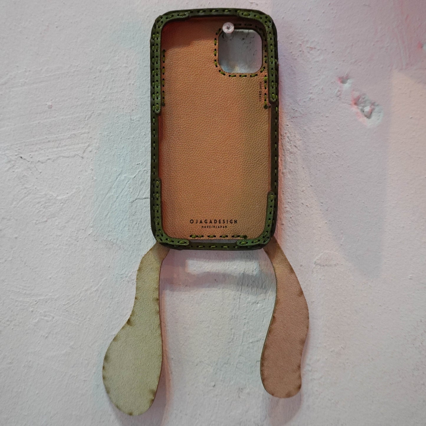LEATHER PHONE CASE - iPhone 11 PRO