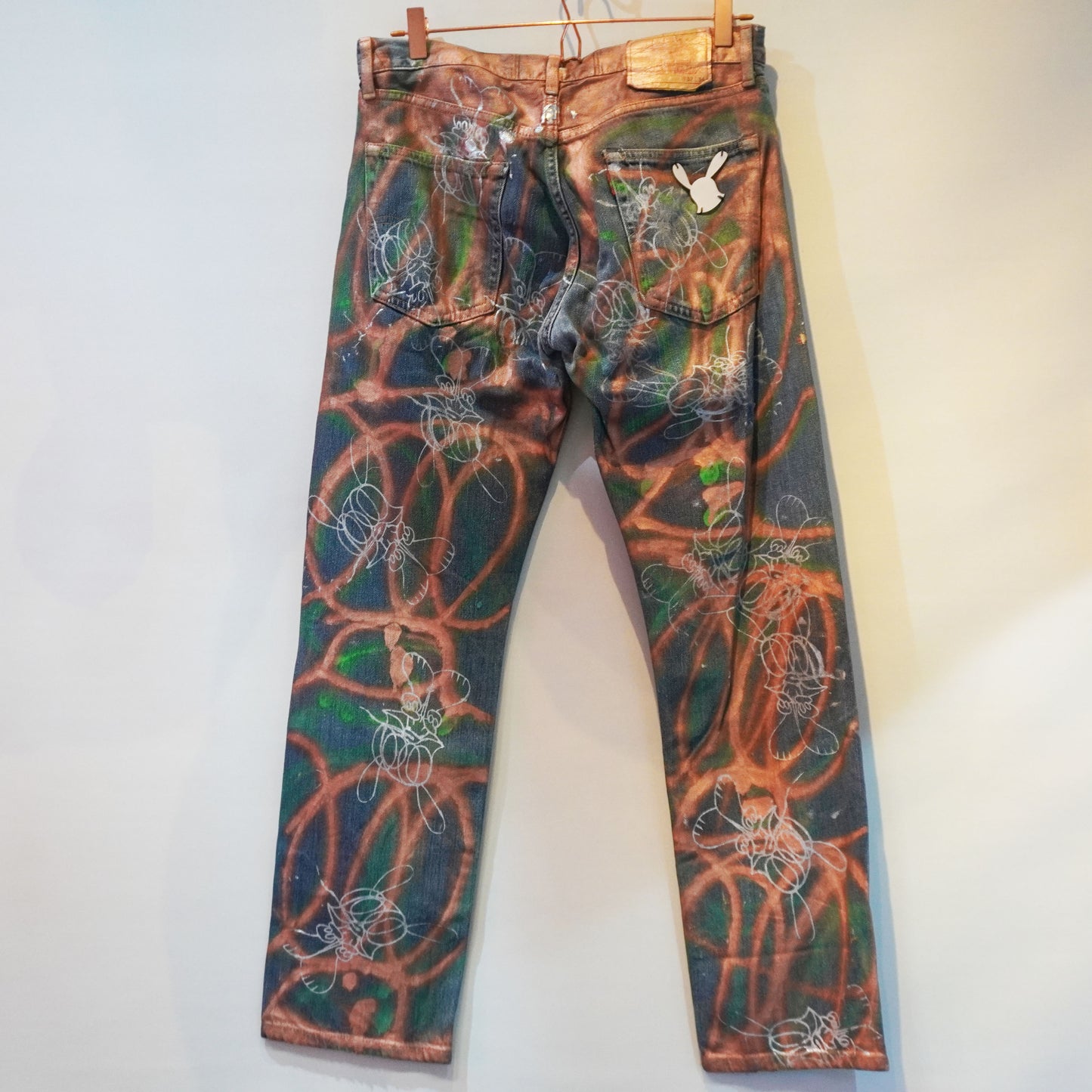 SKOLOCT SPRAY PAINTED JEANS - 32
