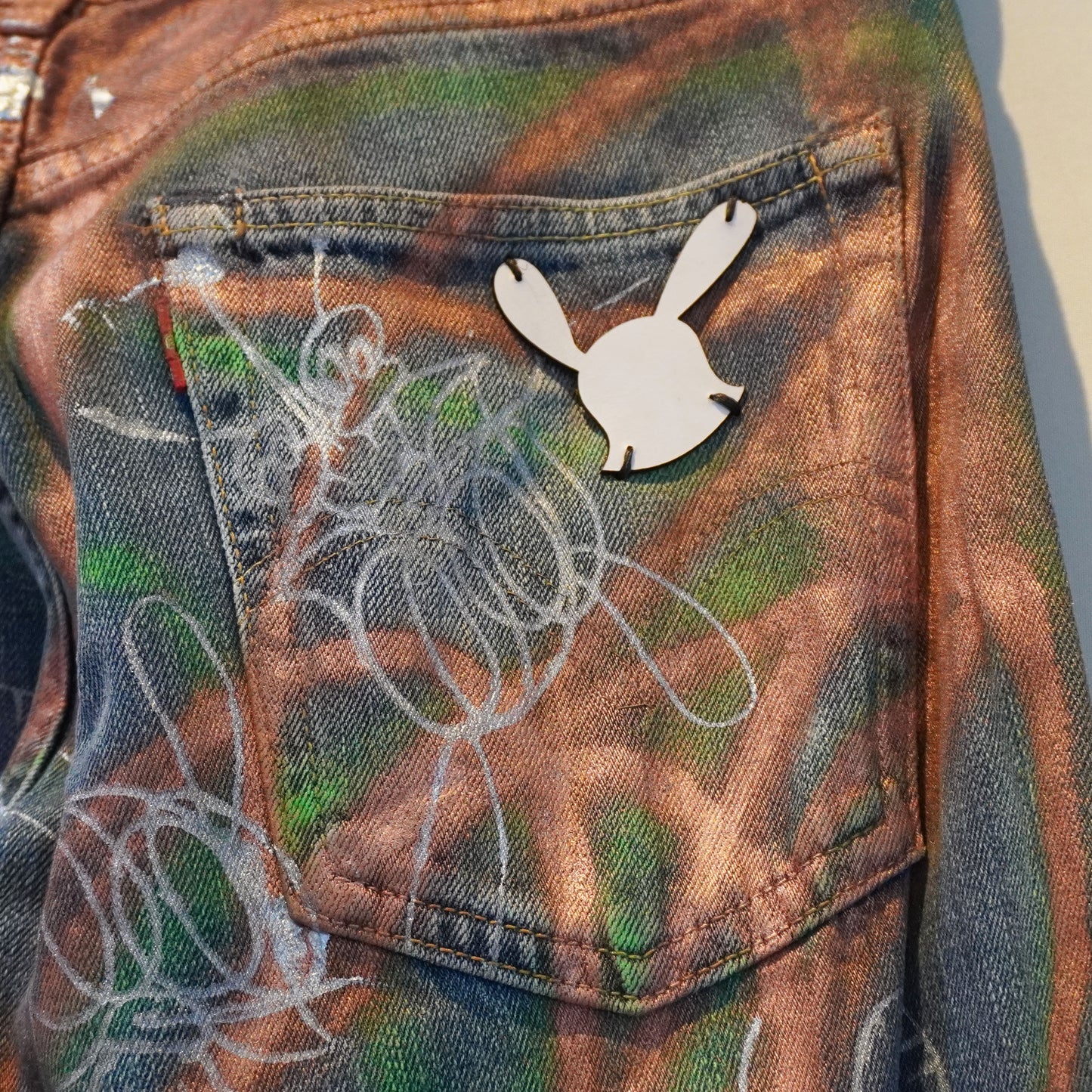 SKOLOCT SPRAY PAINTED JEANS - 32