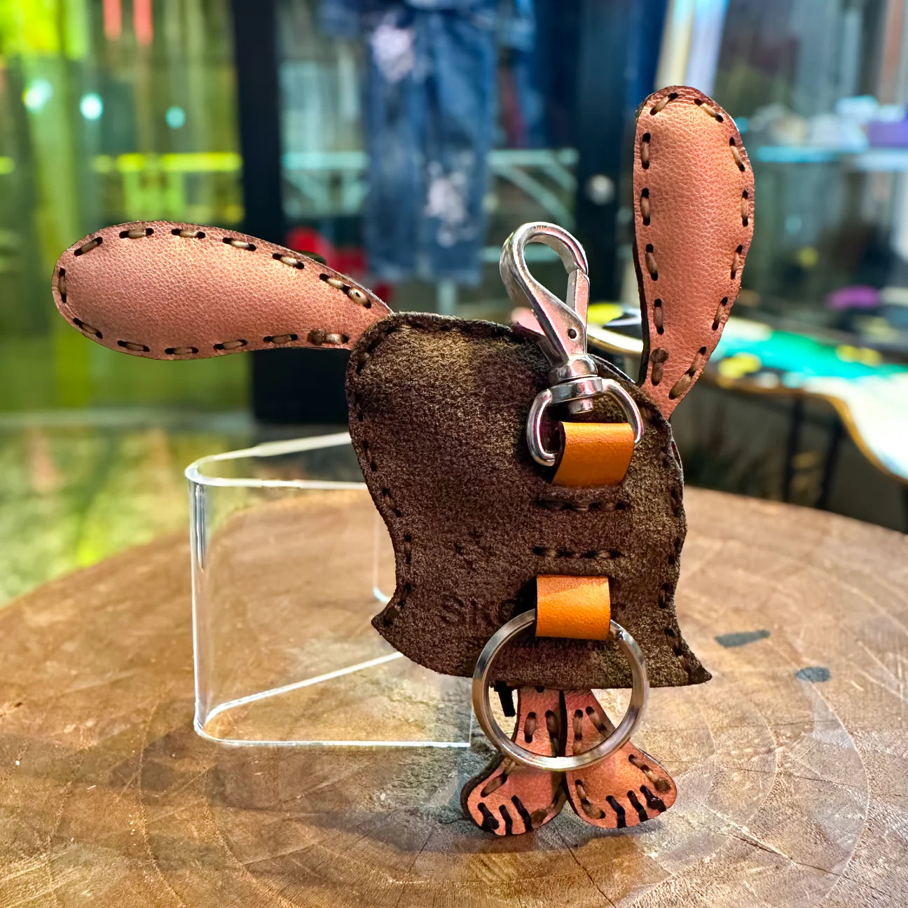 LEATHER KEYCHAIN "UZI"
