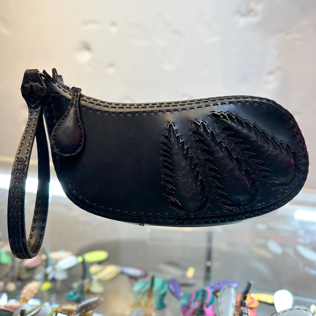 SKO LEATHER CLUTCH WALLET